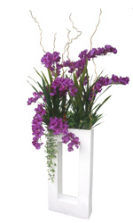 54b60df2bb9a3e927a052c45_vase-4.jpg