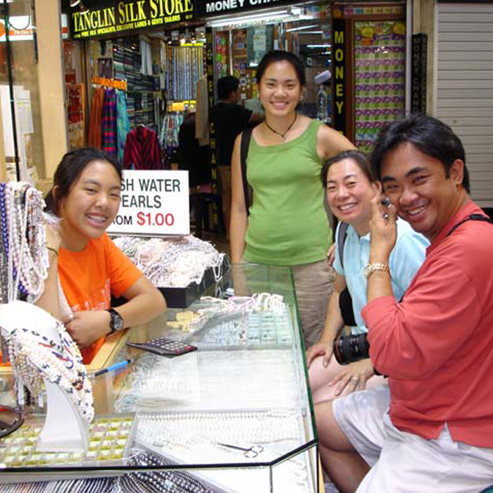 53eb0f99d056242e6a4c8a80_customers27.jpg