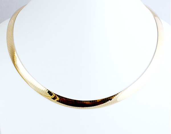 53913155389fd9cd3b9702af_homepage_necklace.JPG