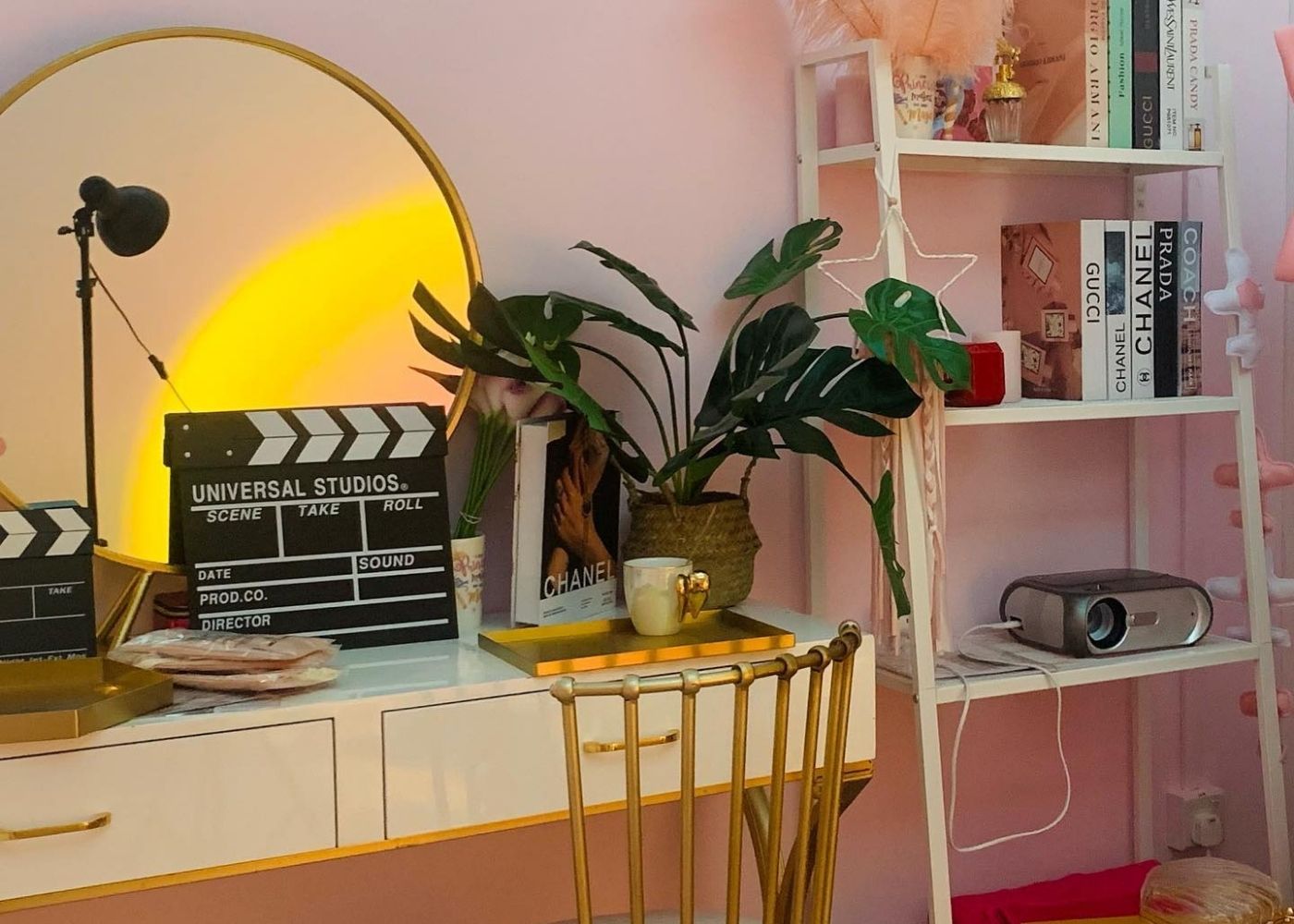 Self Photo & Professional Photoshoot Experience by Snap Snap Studios