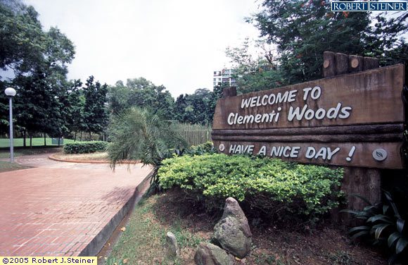 Clementi Wood, Signage